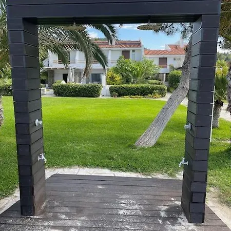 Agistri By The Sea بيفكوهوري